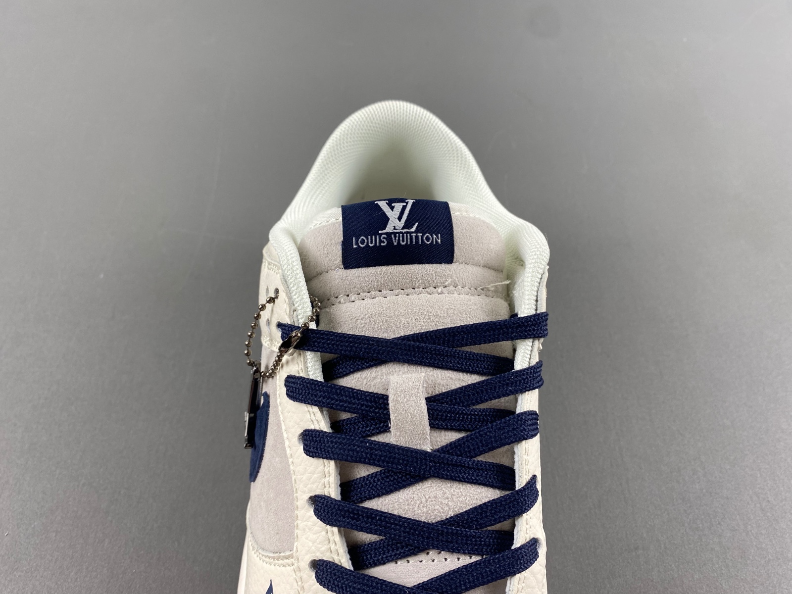 Nike SB Dunk Low    FC1688-134