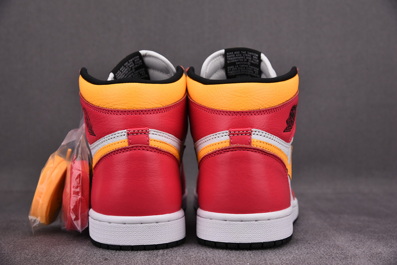 Air Jordan 1 Light Fusion Red 555088-603