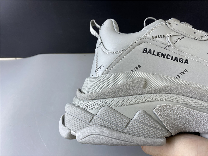 Balenciaga TRIPLE S TRAINER