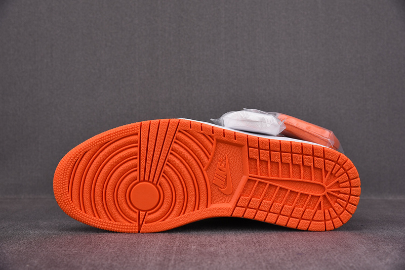 Air Jordan 1 Retro High Electro Orange 555088-180