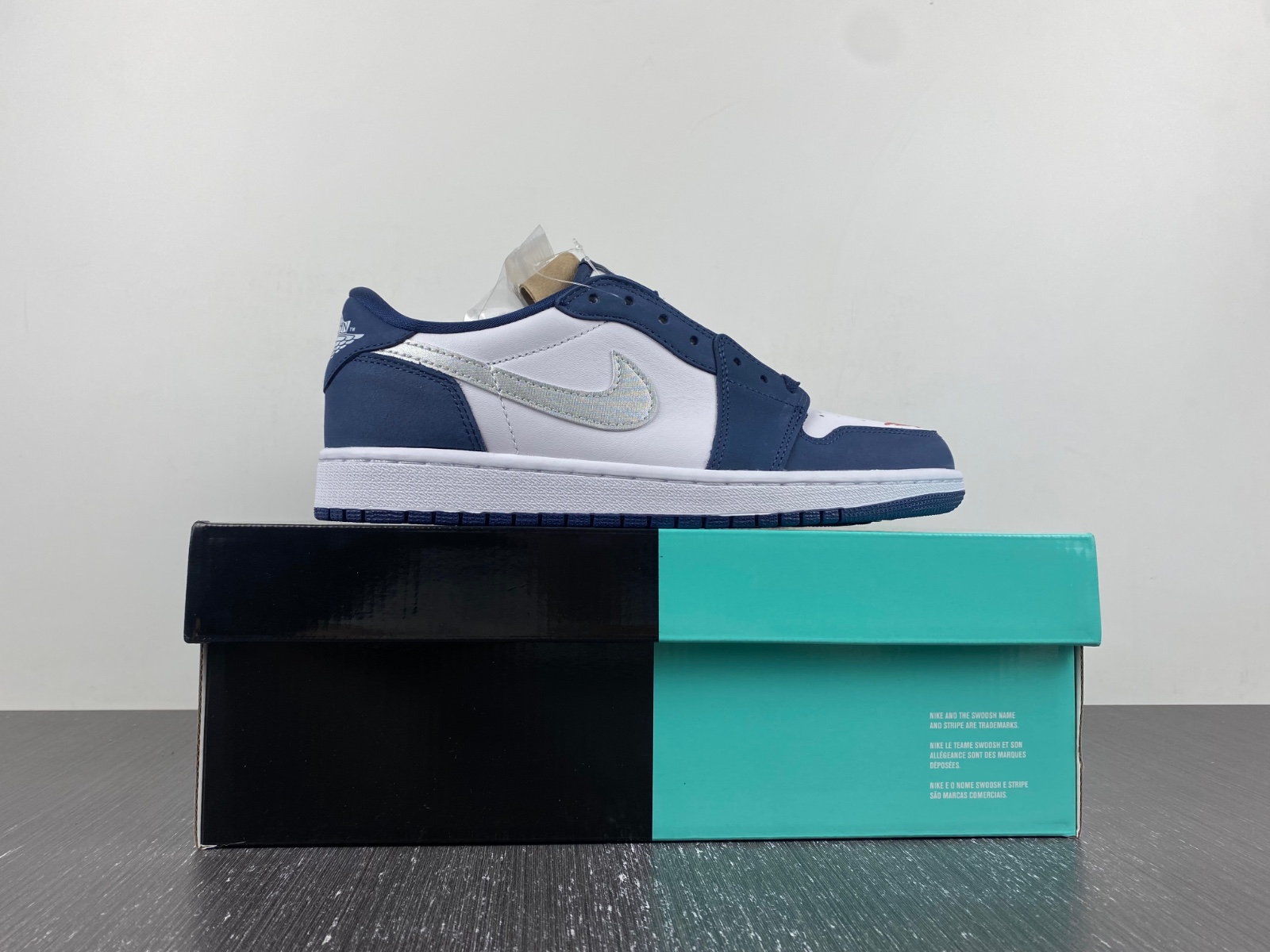 Eric Koston x Air Jordan 1 Low SB 