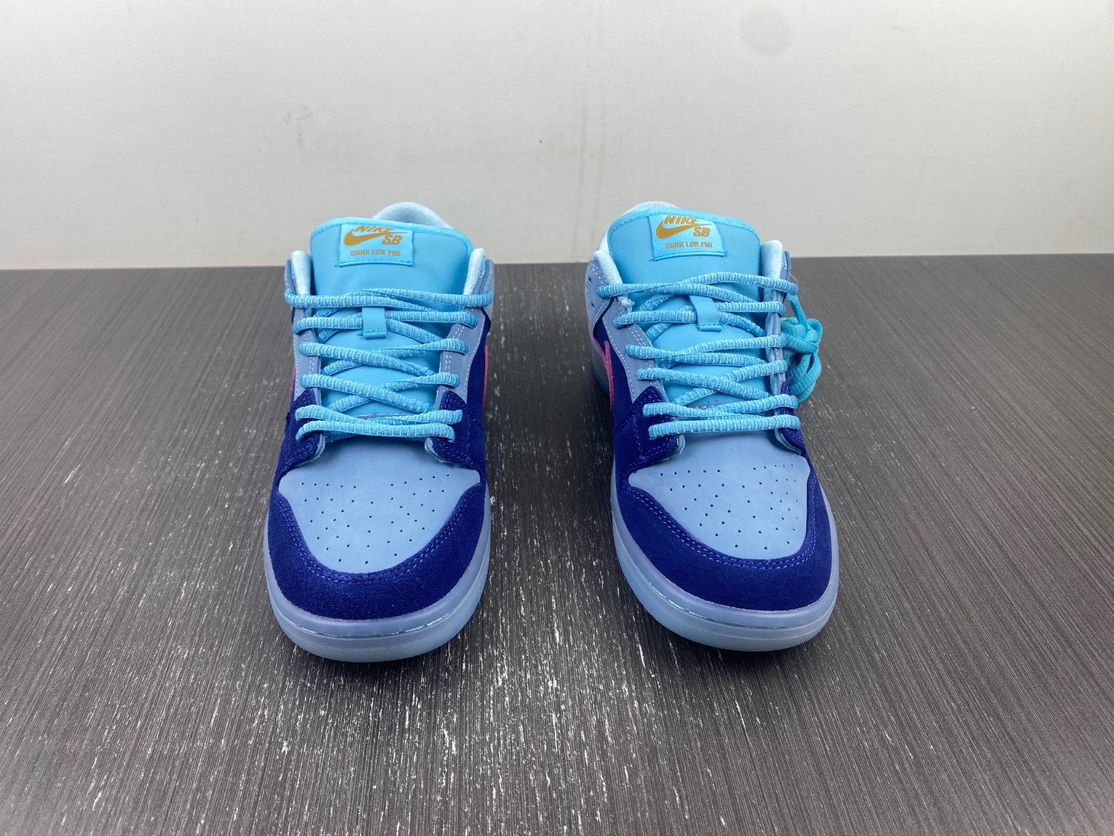 Run The Jewels x Nike SB Dunk Low DO9404-400