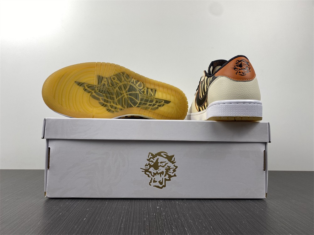 Air Jordan 1 Low OG Year of the Tiger DH6932-100
