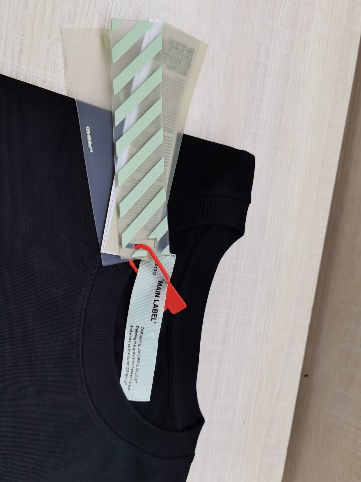 OFF-WHITE T-SHIRT 2302027