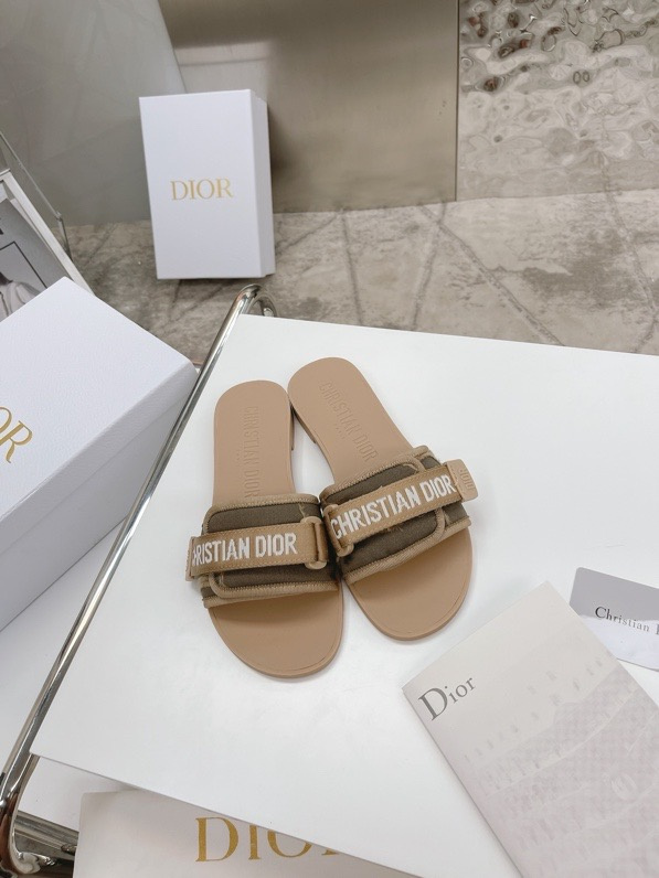 DIOR EVOLUTION SANDAL