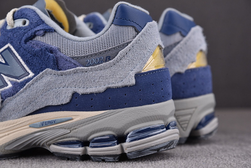 New Balance 2002R Protection Pack Light Arctic Grey M2002RDI
