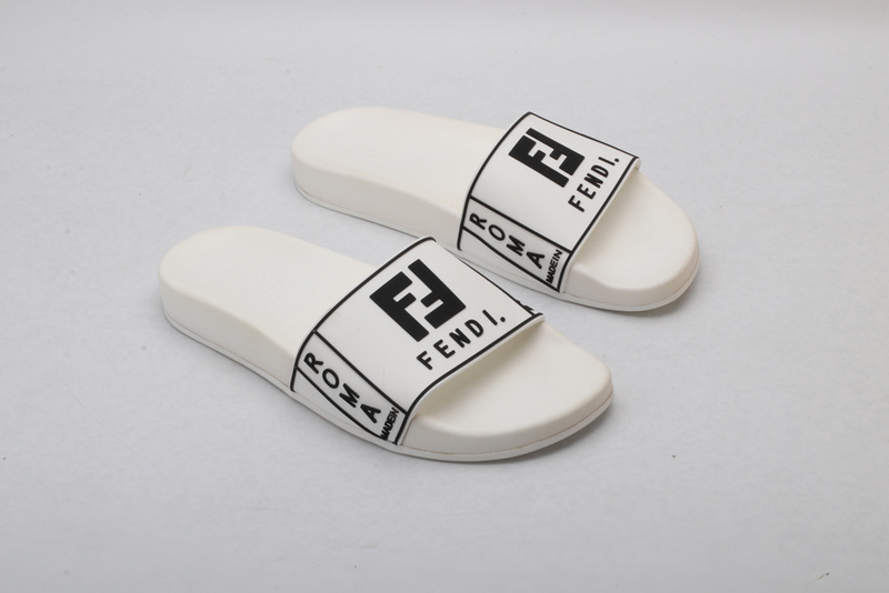 FEN* Slippers