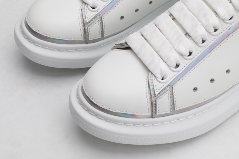 MCQUEEN OVERSIZED SNEAKER