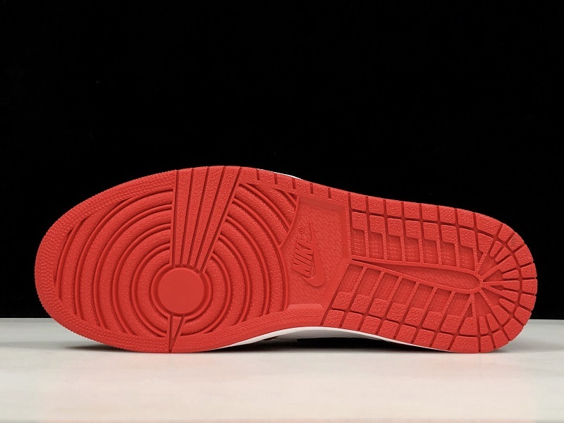 Air Jordan 1 Retro High Homage To Home (Unnumbered) 861428-061