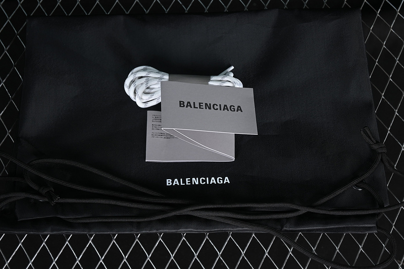 Balenciaga TRIPLE S TRAINER