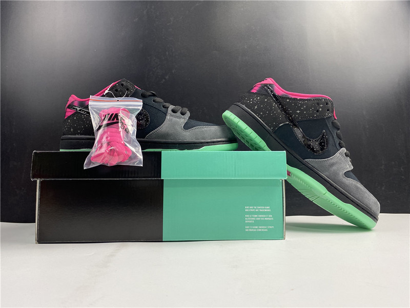 Premier x Nike SB Dunk Low Premium “Northern Lights” 724183-063