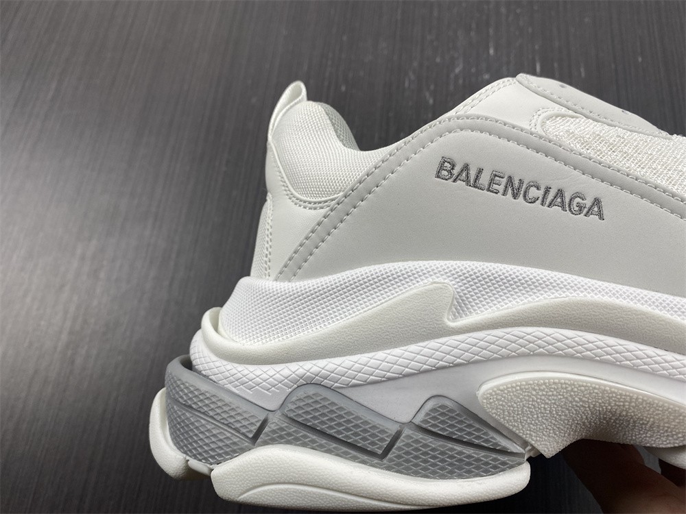 Balenciaga TRIPLE S TRAINER