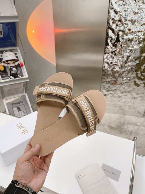 DIOR EVOLUTION SANDAL