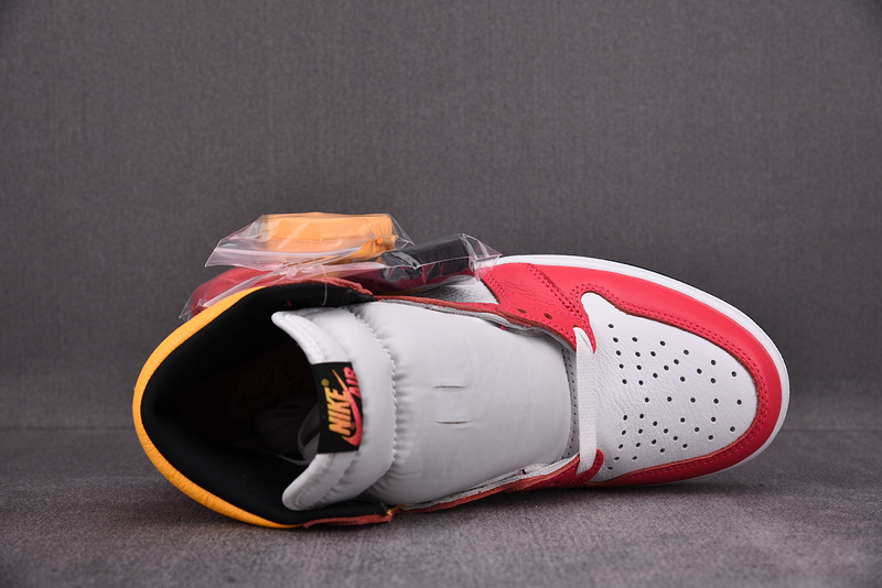 Air Jordan 1 Light Fusion Red 555088-603