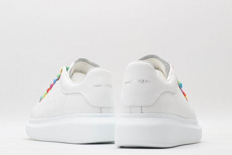 MCQUEEN OVERSIZED SNEAKER