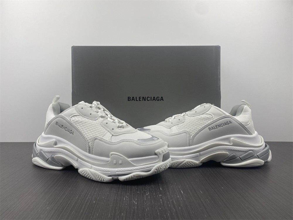 Balenciaga TRIPLE S TRAINER