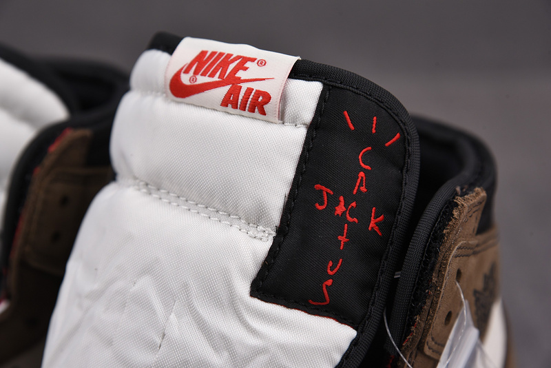 Travis Scott x Air Jordan 1 Retro High OG 