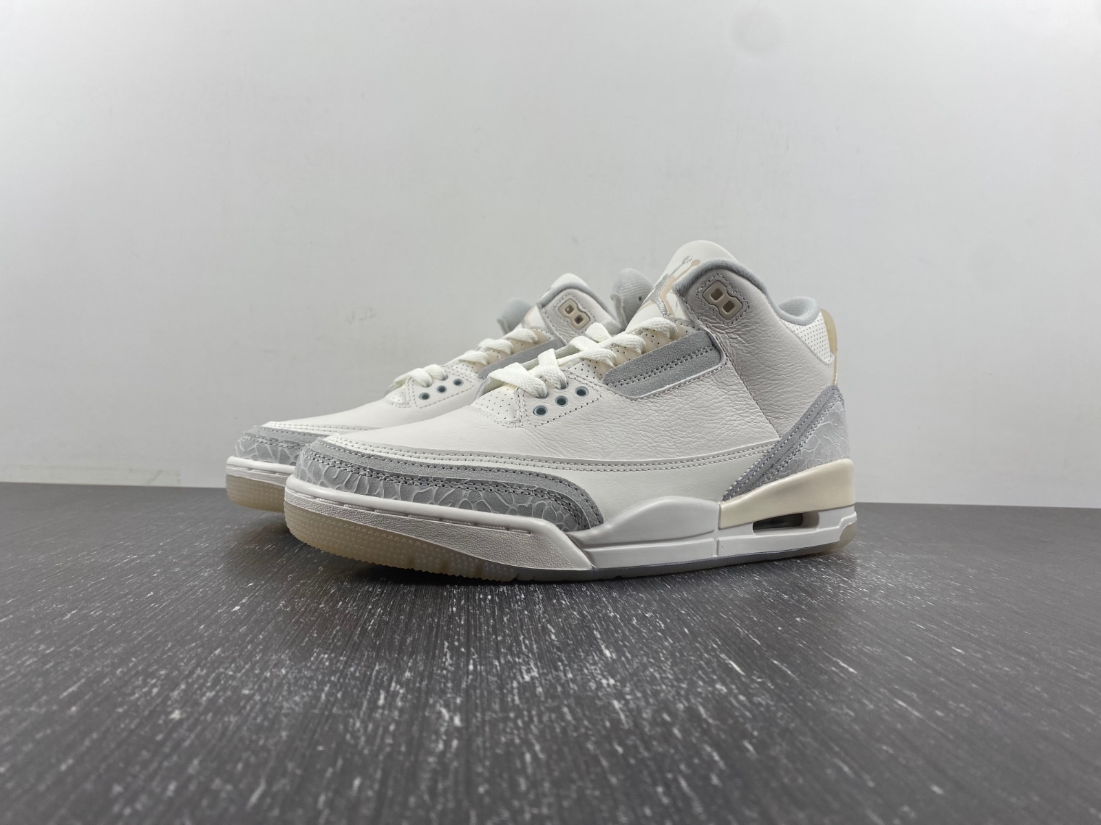 Air Jordan 3 Craft "Ivory" FJ9479-100
