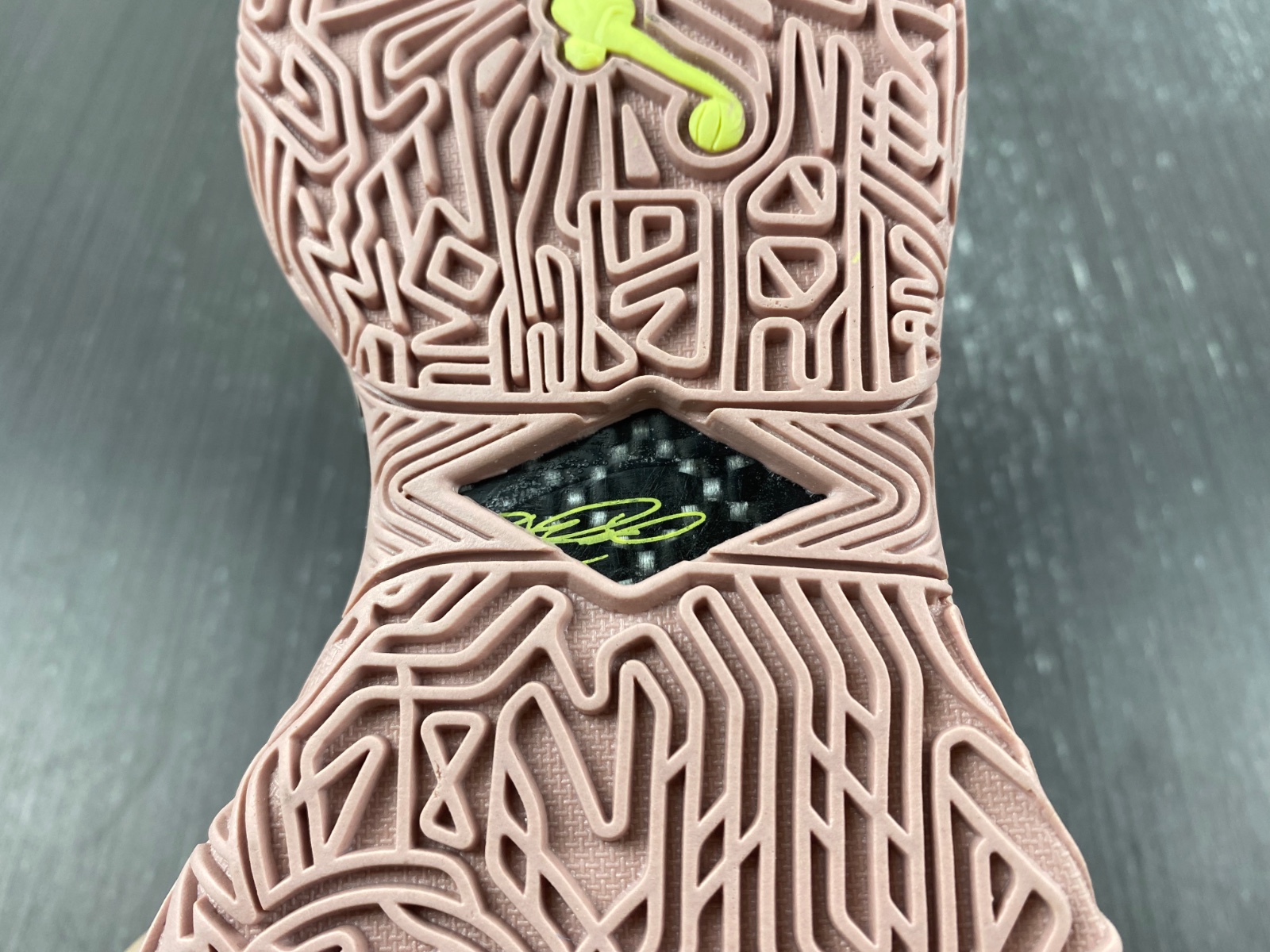 Nike LeBron 20 "All-Star" DV1191-400