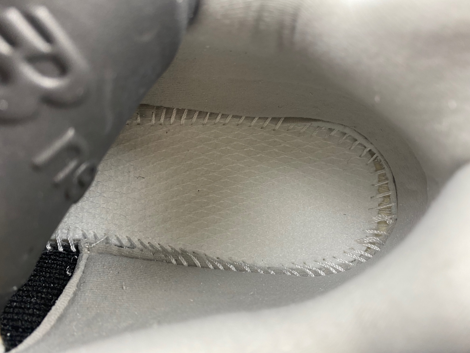 New Balance 2002R Protection Pack Rain Cloud - M2002RDA