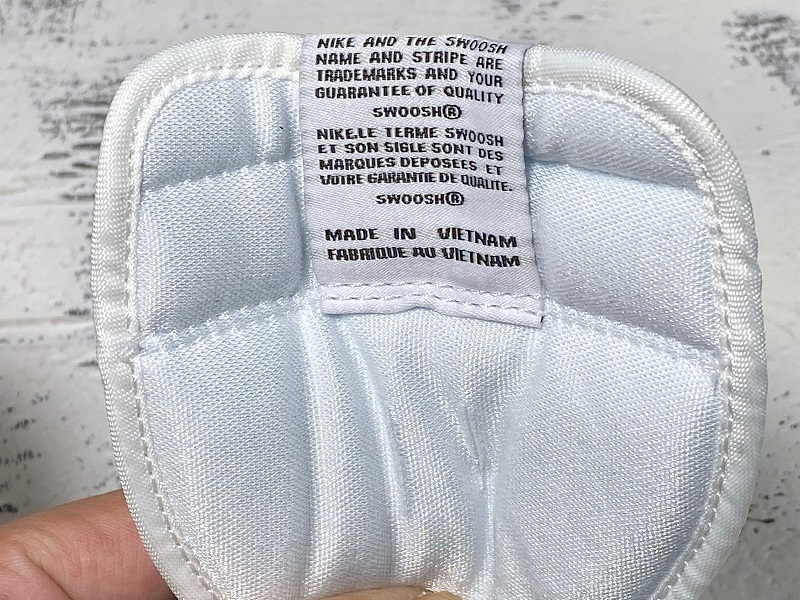 Air Jordan 1 High OG "Satin Black Toe" - CD0461-016