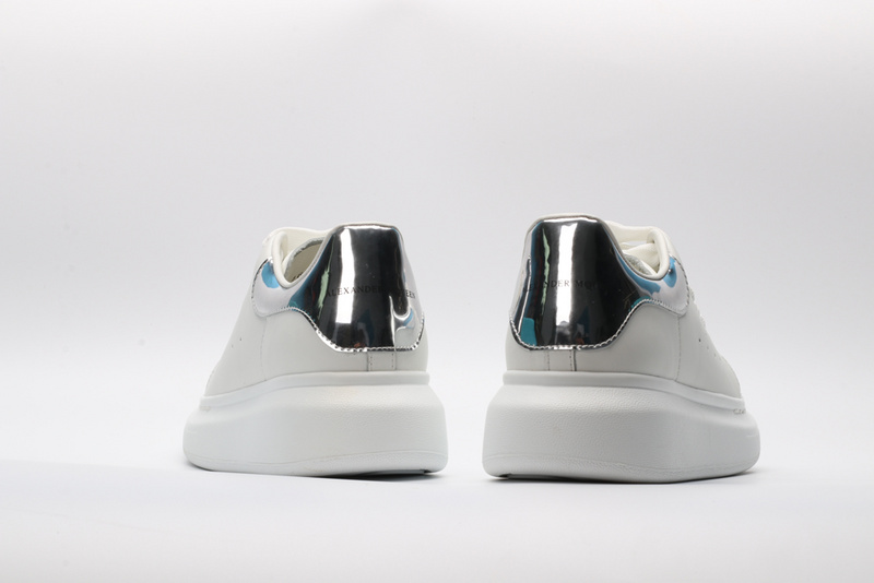 MCQUEEN OVERSIZED SNEAKER