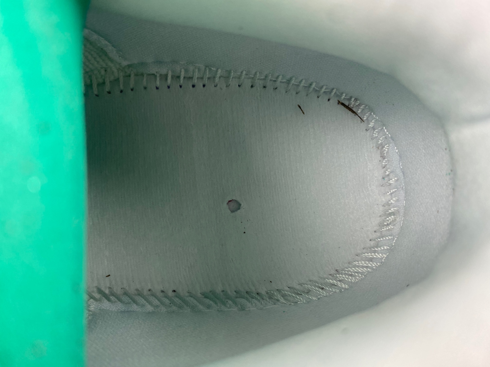 Air Jordan 4 RM  HQ3441-111