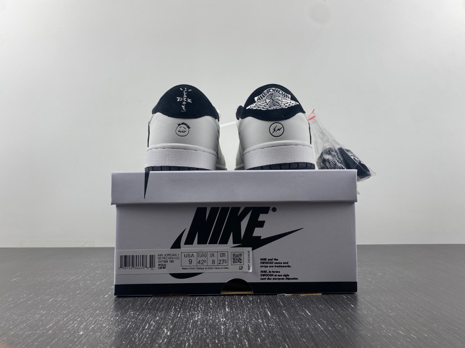 OFF-WHITE x Travis Scott x Air Jordan 1 custom