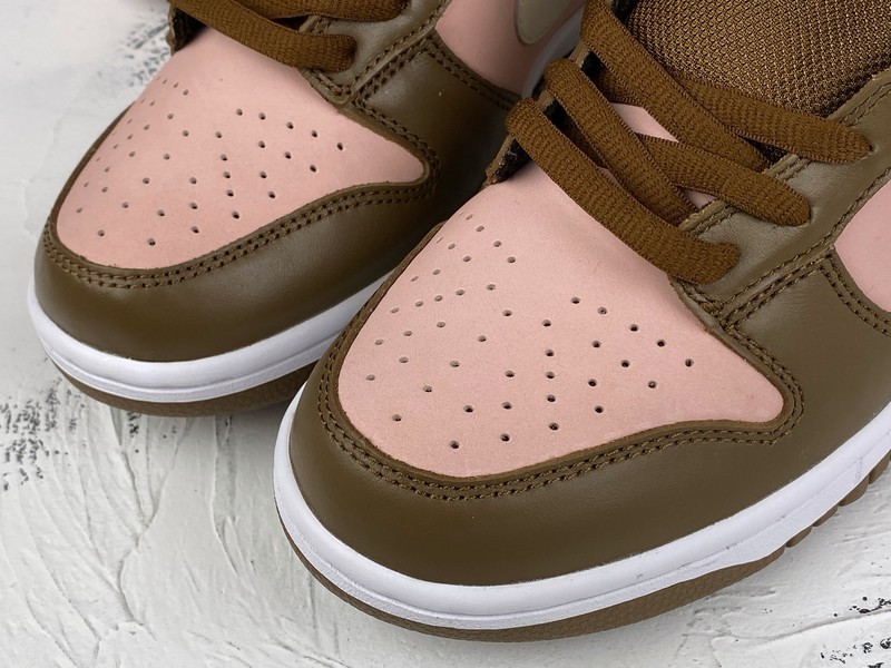 Stüssy x Dunk Low Pro SB 