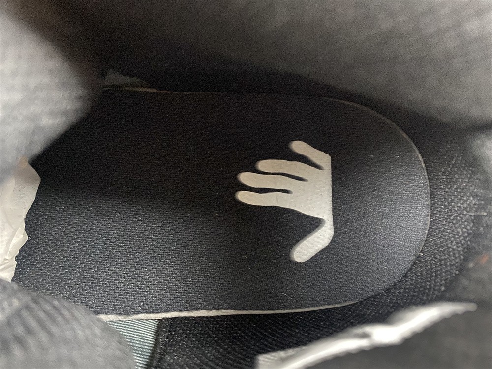 Off-White x Nike Air Force 1 Mid Black DO6290-001