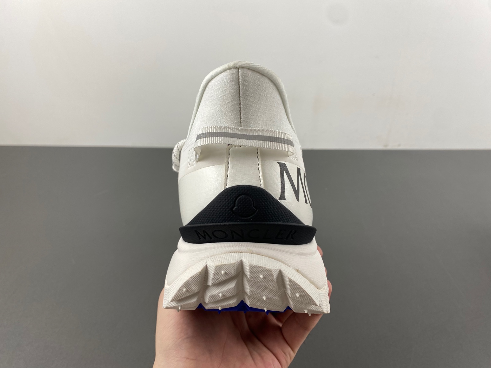 Moncler Trailgrip Lite 2 Sneakers  MC-003