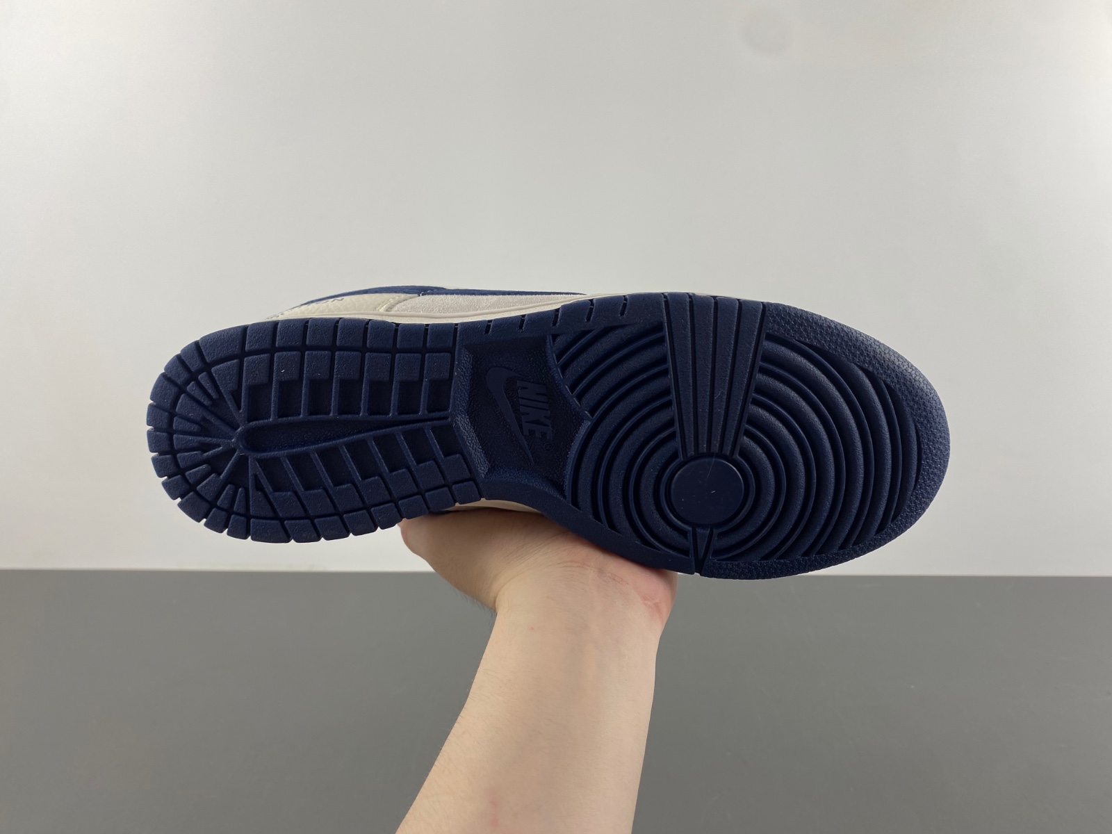 Nike SB Dunk Low    FC1688-134