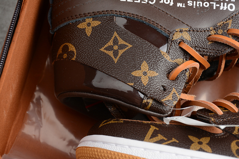 NIKE AIR JORDAN 1S(WITH CASE) AQ0818-158