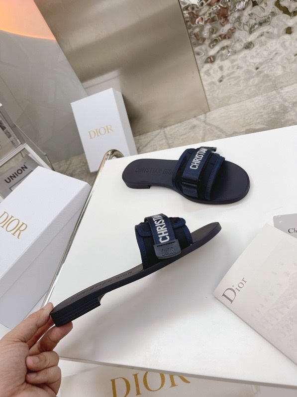 DIOR EVOLUTION SANDAL
