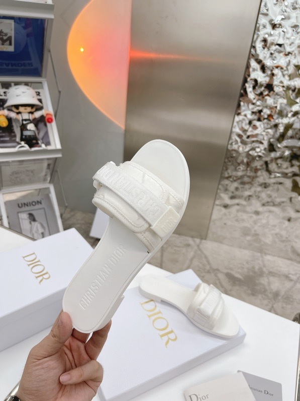 DIOR EVOLUTION SANDAL