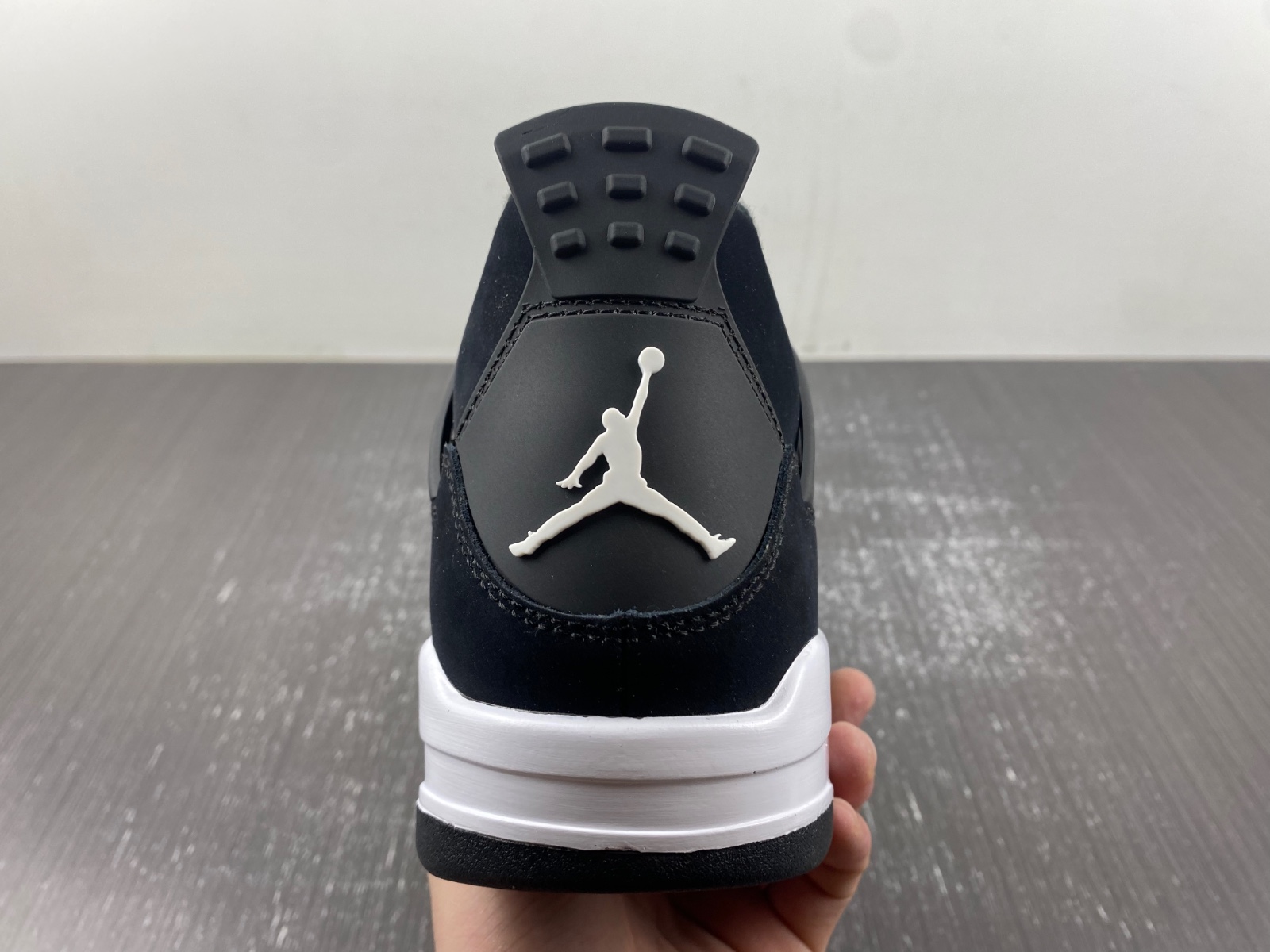 Air Jordan 4 "White Thunder" FQ8138-001