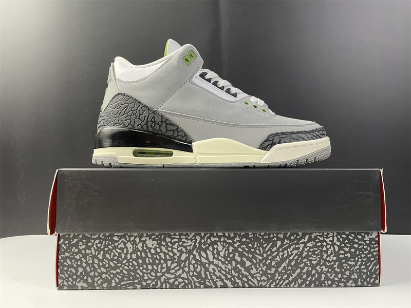 Air Jordan 3 Chlorophyll Tinker 136064-006