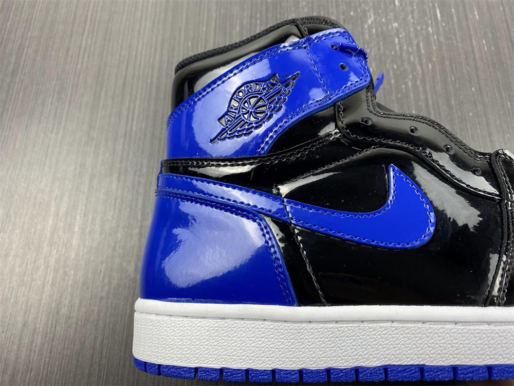 Air Jordan 1 Dark Marina Blue 555088-404