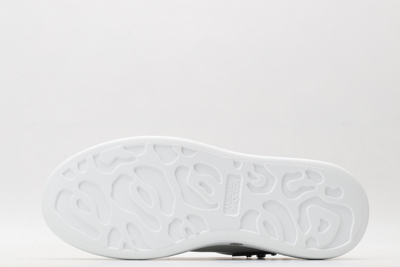 MCQUEEN OVERSIZED SNEAKER