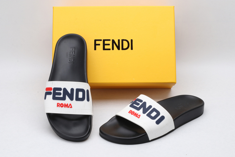 FEN* Slippers