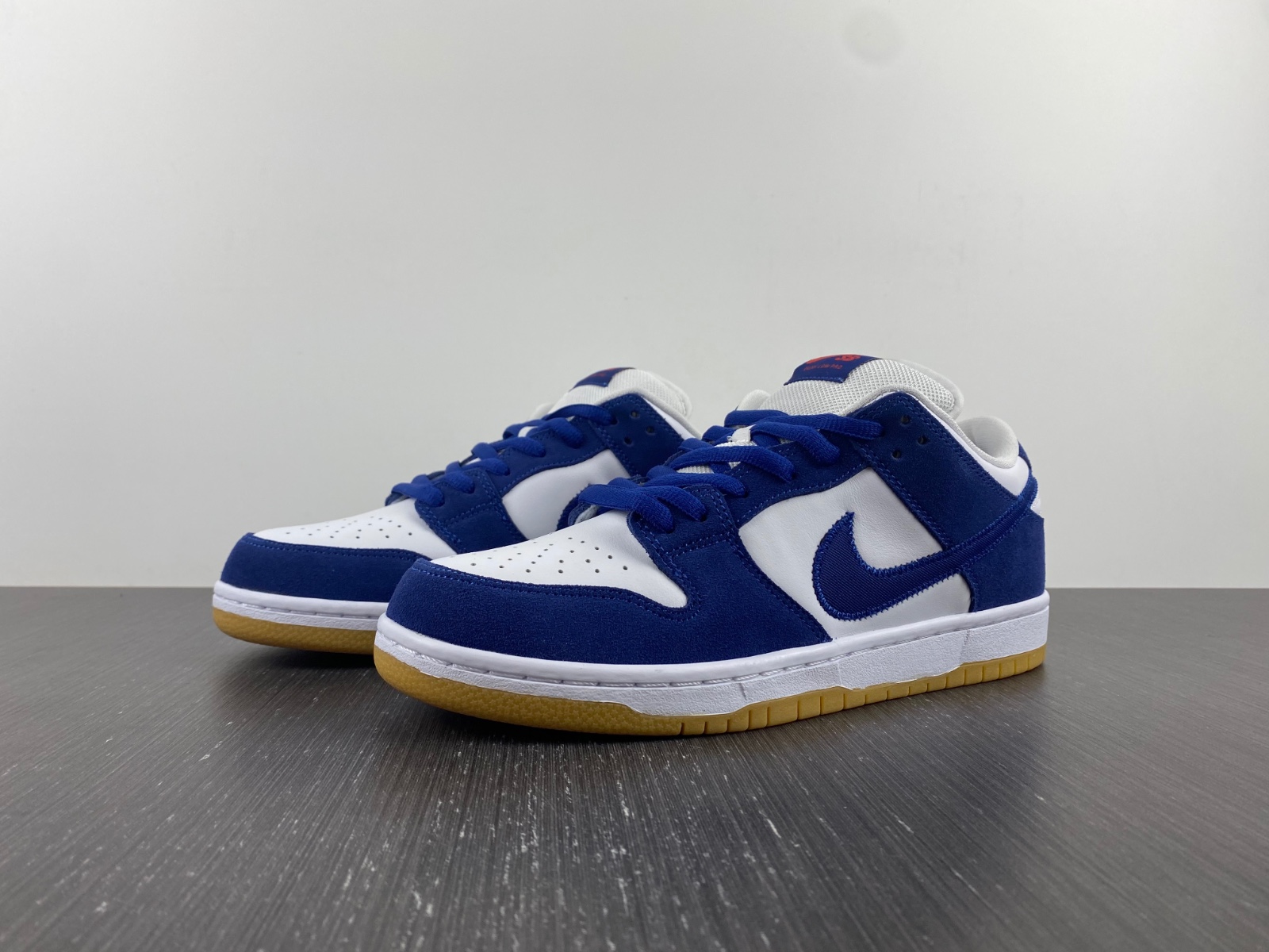 Nike SB Dunk Low "LA Dodgers" DO9395-400