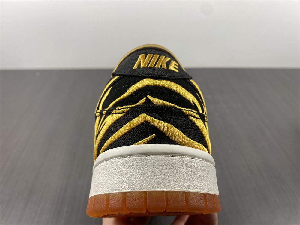 Nike Dunk Low Year of the Tiger (2022) DQ5351-001