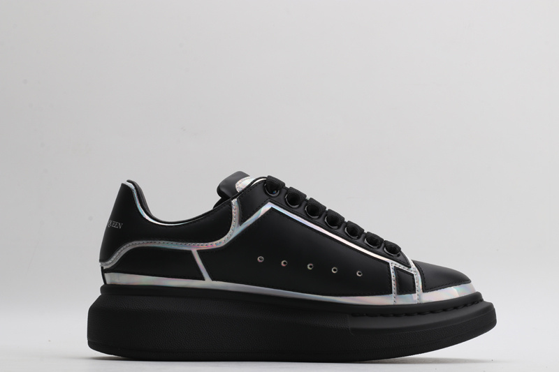 MCQUEEN OVERSIZED SNEAKER