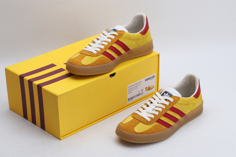 Adidas x Gucci Gazelle SneakerYellow