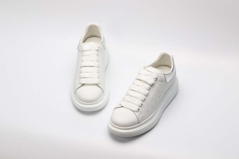 MCQUEEN OVERSIZED SNEAKER