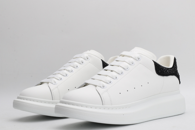 MCQUEEN OVERSIZED SNEAKER