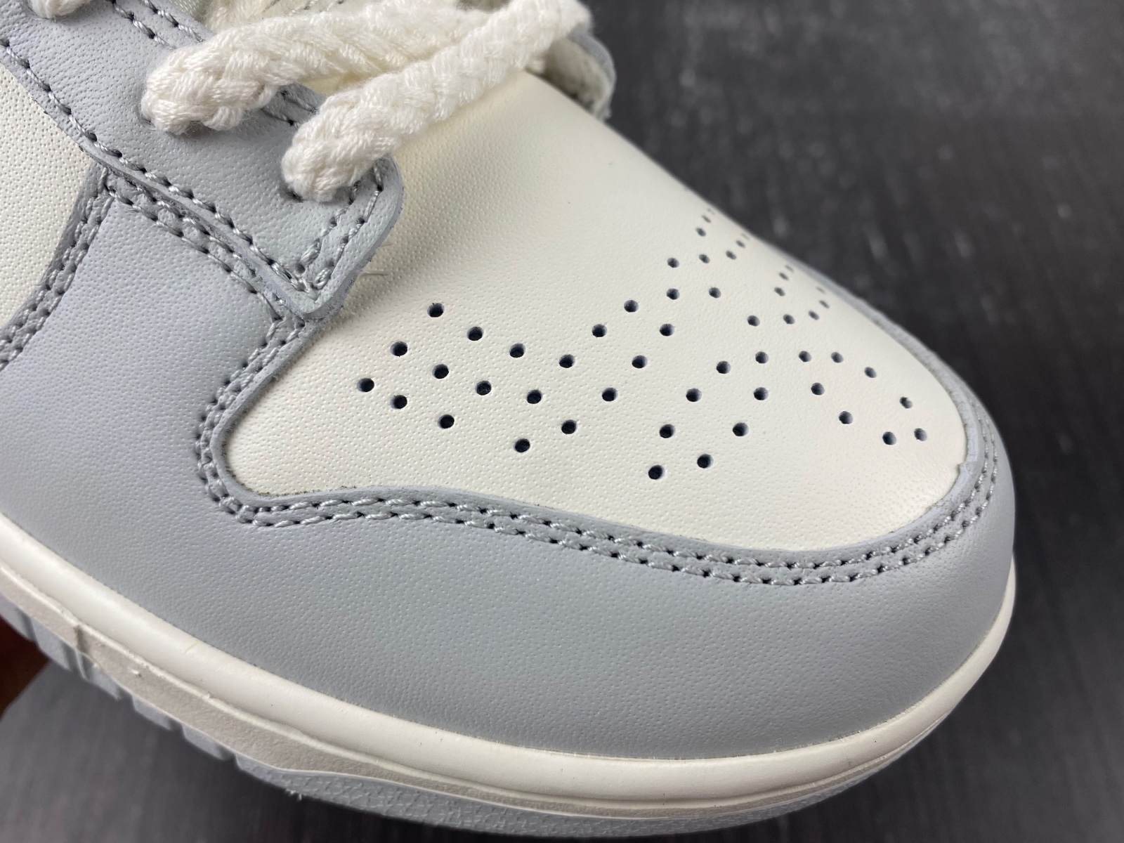 Nike Dunk Low "Needle Thread" FJ4553-133