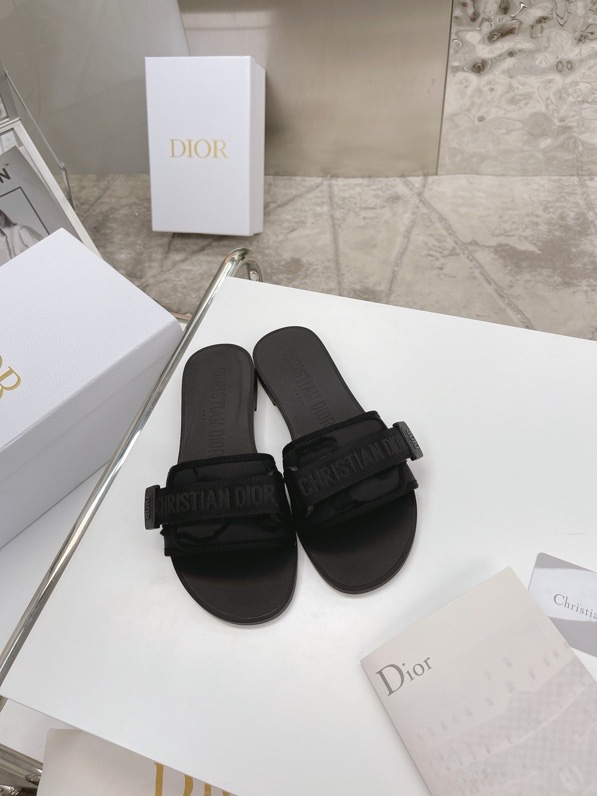 DIOR EVOLUTION SANDAL