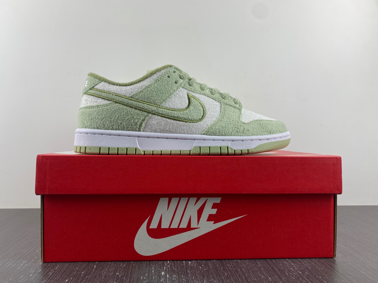 Nike Dunk Low Fleece Green DQ7579-300