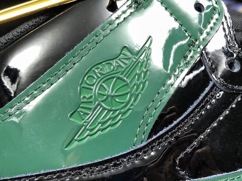 Air Jordan 1 High OG "Solefly Friends & Family" AV3905-038